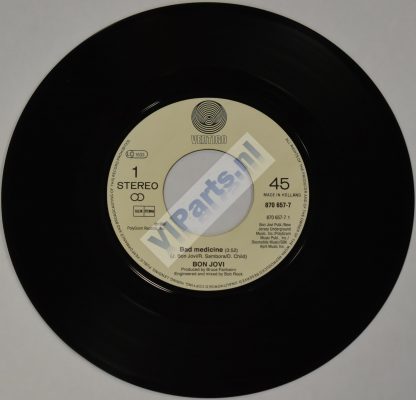 BON JOVI - Bad Medicine CAT# 870 657-7 EAN 042287065778 [Side 1]