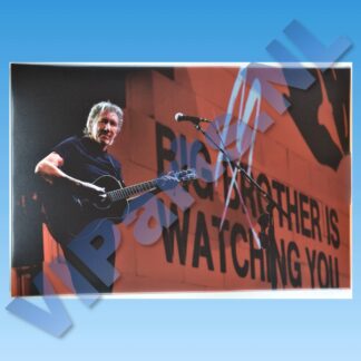 Roger Waters Acoustic Guitar - The Wall Concert GelreDome Netherlands 08-04-2011 Official Picture